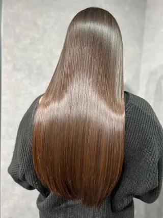 ロング 岩崎 恵実のヘアスタイル