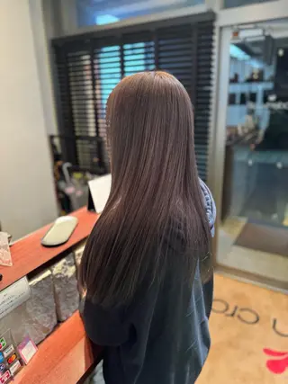 ロング カラー モダンクラフト新田東店所属・高野 春菜のヘアスタイル