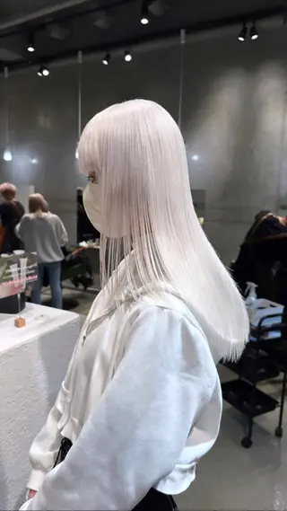 ロング カラー ヘアアレンジ MONIQA所属・🐲RYUKI メンズブリーチのヘアスタイル