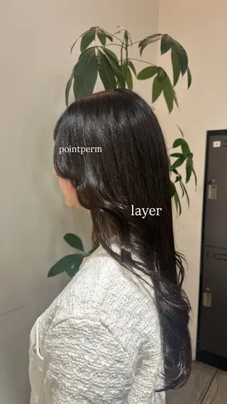 ロング パーマ 垣内 奈緒のヘアスタイル