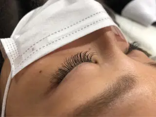 マツエク・マツパ RADnoel 梅田茶屋町のヘアスタイル