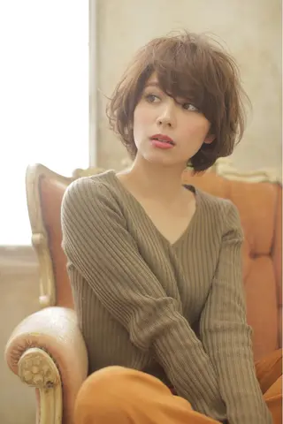 カラー 龍 門のヘアスタイル