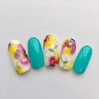 ネイル エルネイル アシスタントのネイルデザイン