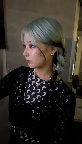 セミロング 🎀ハイトーン特化 konomi🎀のヘアスタイル