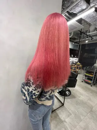 ロング カラー カラースペシャリスト ・齊藤 羽瑠輝のヘアスタイル