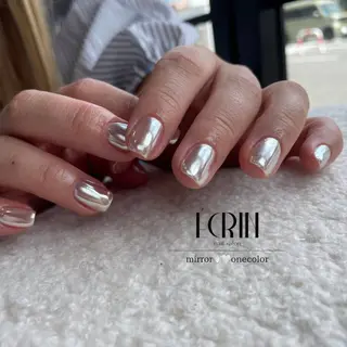 ショート écrin所属・kouno megumiのネイルデザイン