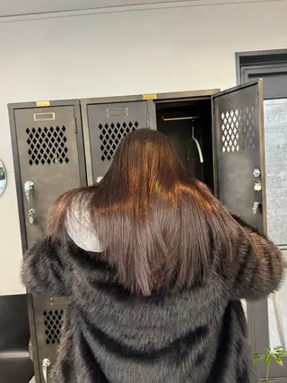 ロング INORI|艶カラ ー|フェイスレイヤーのヘアスタイル