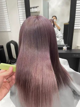 セミロング PERFECTION【パーフェクション】所属・N ミジーのヘアスタイル