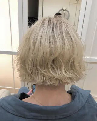 カラー 東梅田エリアカラー ヘアセットNo. 1のヘアスタイル