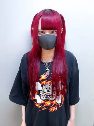 ロング DIORAMA紺 ペールカラーのヘアスタイル