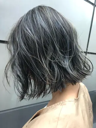 ミディアム ma naのヘアスタイル