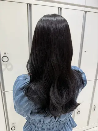 ロング 佐藤 萌のヘアスタイル
