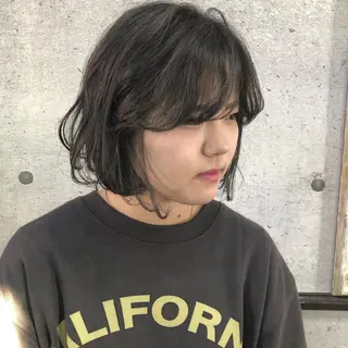 ショート カラー 江原 彩華のヘアスタイル
