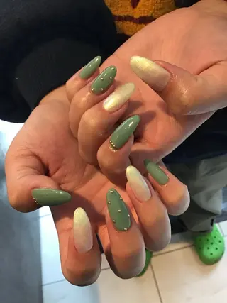 ネイル Nest 蜂谷のネイルデザイン