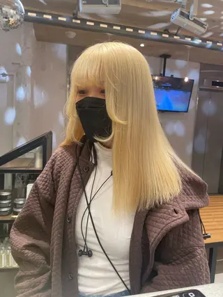 セミロング カラー 艶ハイトーン👑♡ NATSUKIのヘアスタイル