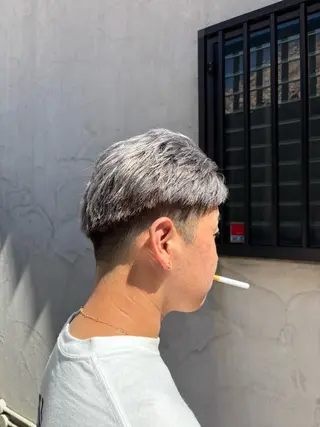 カラー メンズ 穴山 斗希のヘアスタイル