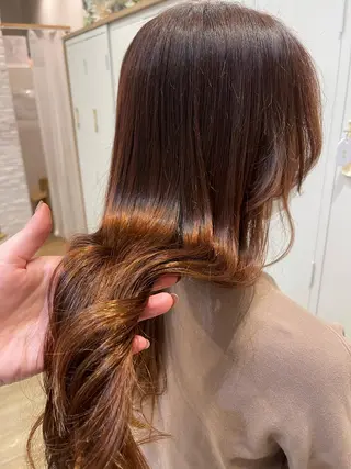 ロング カラー Fiona by ganesha【フィオナ バイ ガネイシャ】所属・八田 遥のヘアスタイル