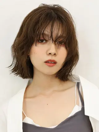 ミディアム カラー アース 新越谷店💇‍♀️のヘアスタイル