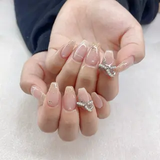 ネイル Annailsalon所属・E miのネイルデザイン