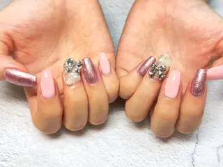 ネイル Queennail 北堀江AYAのネイルデザイン