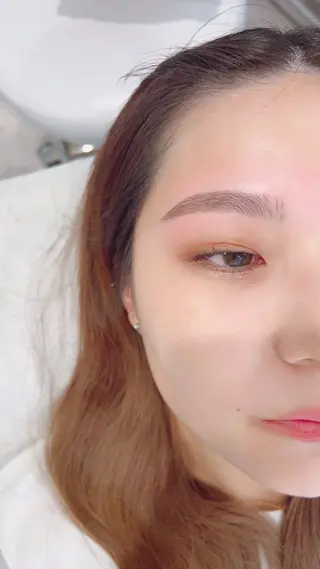 アイブロウ Lino所属・田中 佳奈(口コミ高評価のマツエク・マツパデザイン