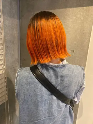 ショート カラー 室谷 侑奈のヘアスタイル