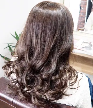 ロング カラー HAIR&MAKE AXIS所属・土屋 貴章のヘアスタイル