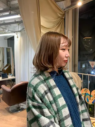 ミディアム カラー natural la vie所属・ナチュラルラヴィ 木津谷　響のヘアスタイル