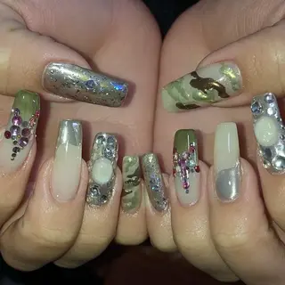 ネイル kana/モード ・グランジ⛓🎼のネイルデザイン