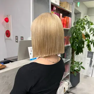 カラー 梅田/ベージュ／ 艶カラー／三宅空翔のヘアスタイル