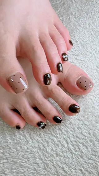 ネイル haleyume所属・shino🌟 痛ネイルのネイルデザイン