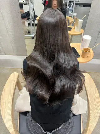 セミロング カラー iru所属・透明感，髪質改善の プロ☝🏻前田俊樹✨のヘアスタイル