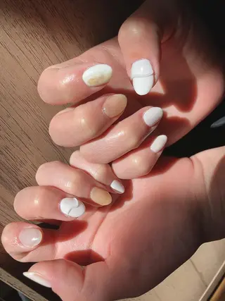 ネイル 𝐴𝑁𝑈𝐸 深爪育成専門サロンのネイルデザイン