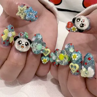 ネイル RIEKO🍒 ワンホン♡推しネイルのネイルデザイン