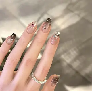 ネイル AB マツエクネイルサロンのネイルデザイン