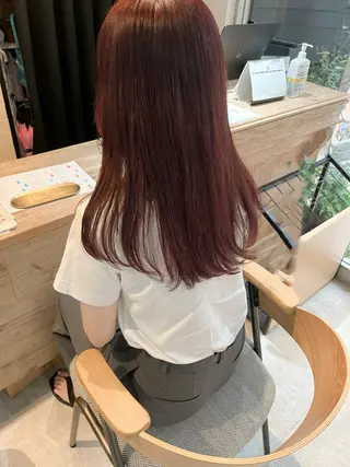 セミロング カラー akira𝜗𝜚 ꙳.*‬透明感カラーのヘアスタイル