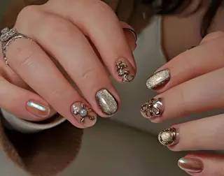 ネイル 高木 維麗絲のネイルデザイン