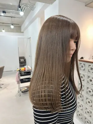 ロング カイリ /レイヤーカットのヘアスタイル