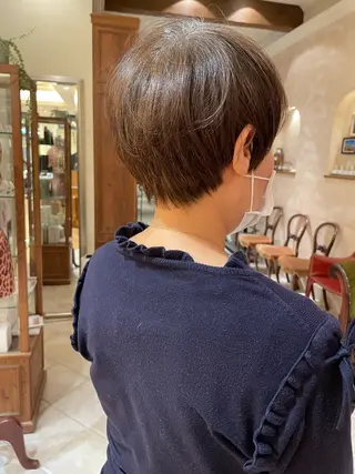 ショート ボブ ホノカのヘアスタイル