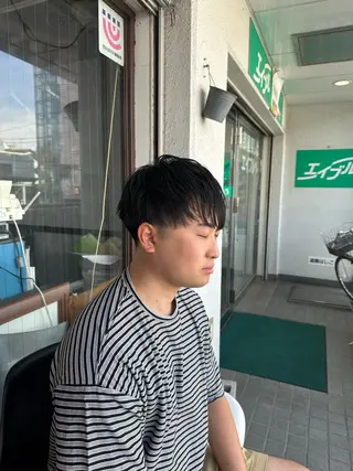 ミディアム メンズ Barber Tribe所属・メンズショート/ フェード/超駅近のヘアスタイル
