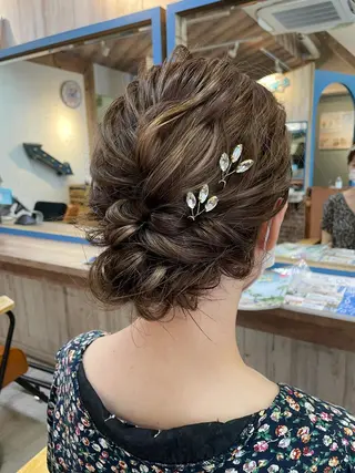ミディアム ヘアアレンジ カワシマ セイカのヘアスタイル