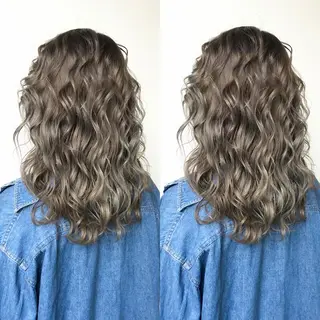 セミロング カラー Hanna by W_SALONのヘアスタイル