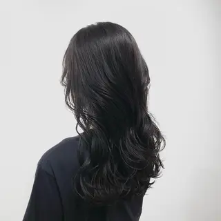 セミロング カラー パーマ キヨミ 韓国レイヤーカットのヘアスタイル
