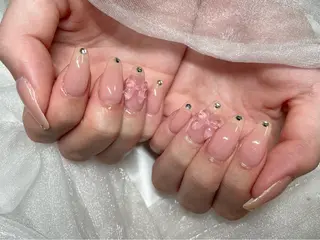 ネイル Roi〈ロワ〉 Minakoのネイルデザイン