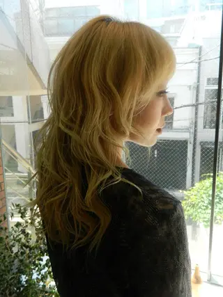 ミディアム カラー ヘアアレンジ ARTE aoyama所属・ハイトーン/ボブ/ sakura🪽のヘアスタイル