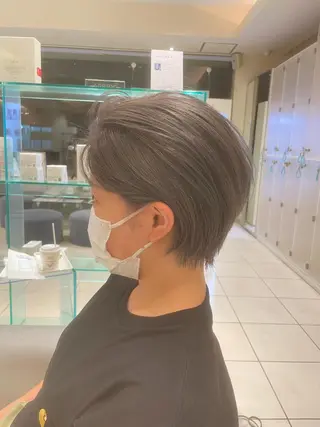 ショート MODEks eau 佐藤優志のヘアスタイル