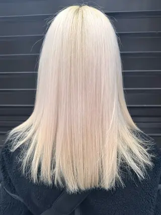 カラー 米山 璃奈のヘアスタイル