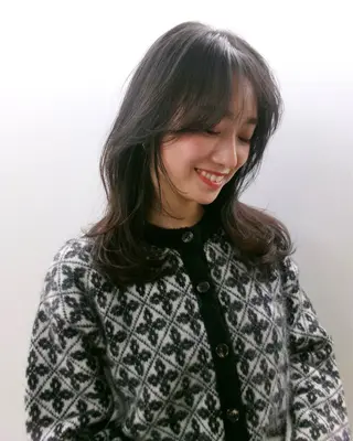 ミディアム レイヤー/ケアパーマ /ニュアンス/モードのヘアスタイル