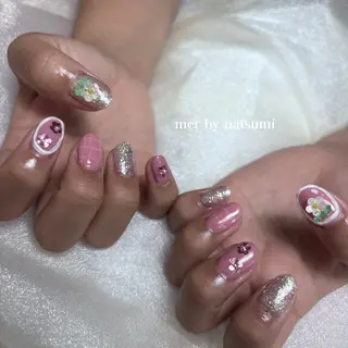 ミディアム mer natsumiのネイルデザイン