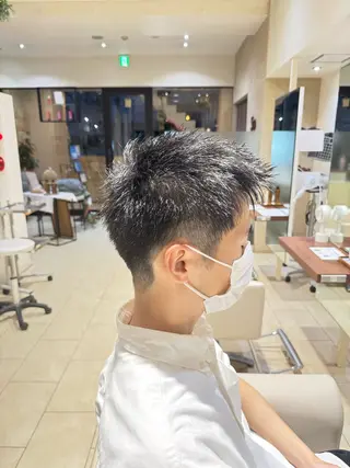 ショート 八太 直人のヘアスタイル